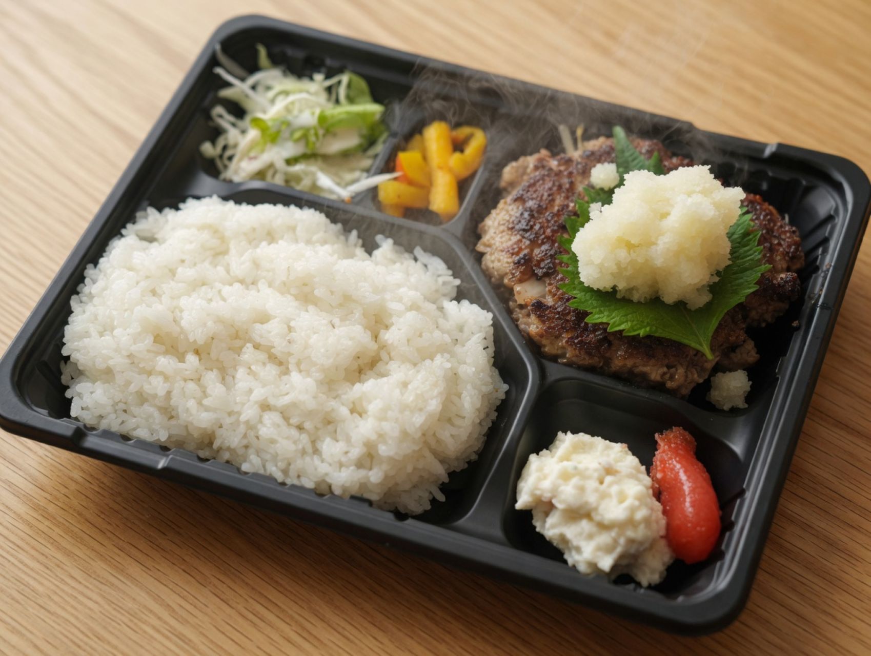 牛100％ハンバーグ
